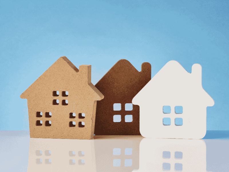 Traditional Listing vs Cash Home Buyers: Which Is Better for Phoenix Homeowners?